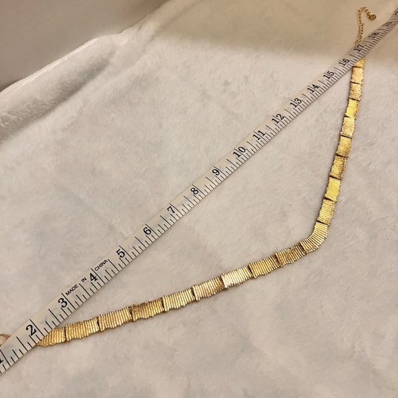 🌹18” Gold Tone Necklace - Picture 7 of 8